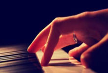 开云体育下载-土耳其男篮轻取凯尔特人B队，瓦兰丘纳斯关键制胜