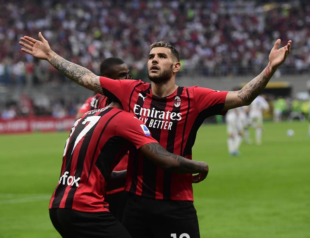 AC米兰主场告损,暂时失去领跑位置,势不可挡 AC米兰主场告损,暂时失去领跑位置,势不可挡